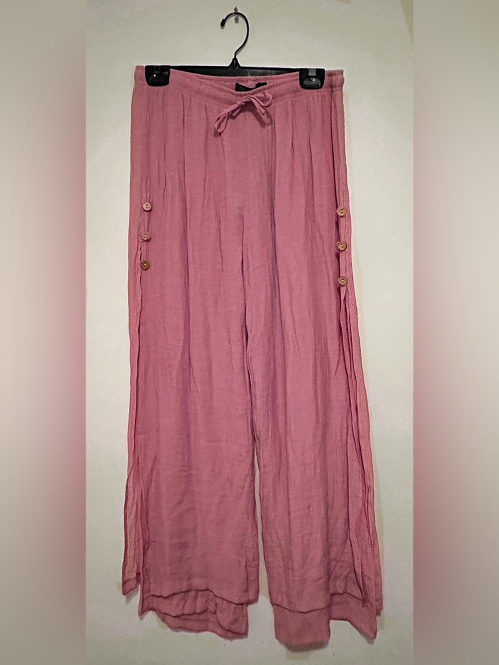 Relaxed Wide-Leg Pink Linen Pants